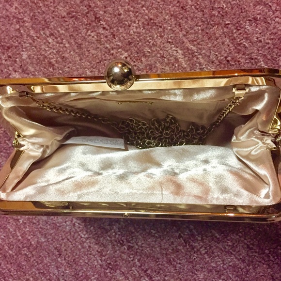 ALDO-Pink & Metallic Coin Clutch 💖👛 - Picture 3 of 3