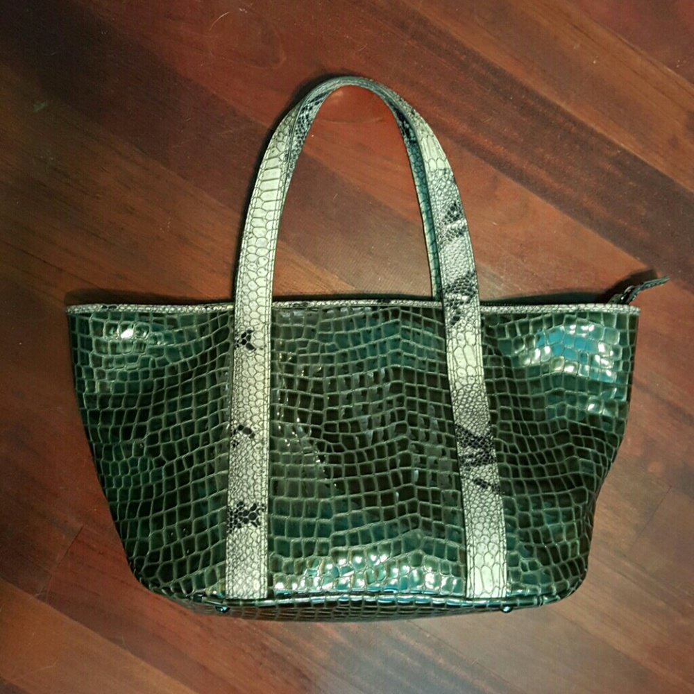 Snake/alligator- like tote bag purse