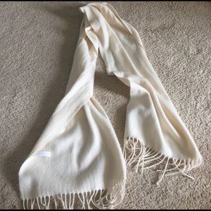 Beautiful cashmere scarf.
