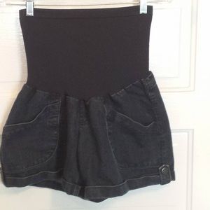 EUC Oh Baby! Denim full panel shorts, Medium