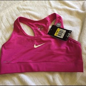 Nike small sports bra