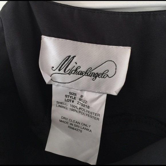 Long black formal dress - Picture 4 of 6