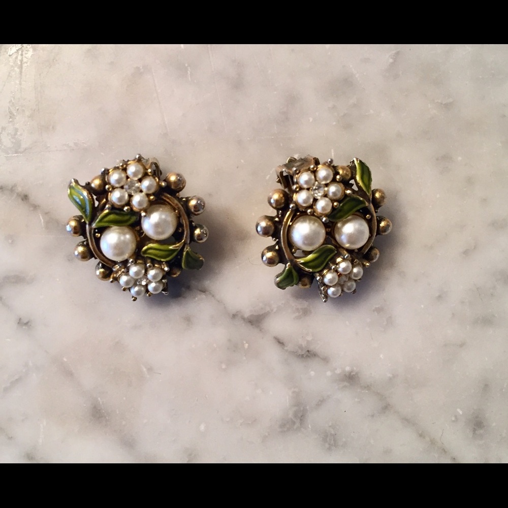 Vintage Earrings (clips)