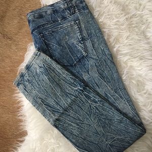 Acid washed jeggings