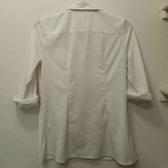 Button down top - Picture 2 of 3