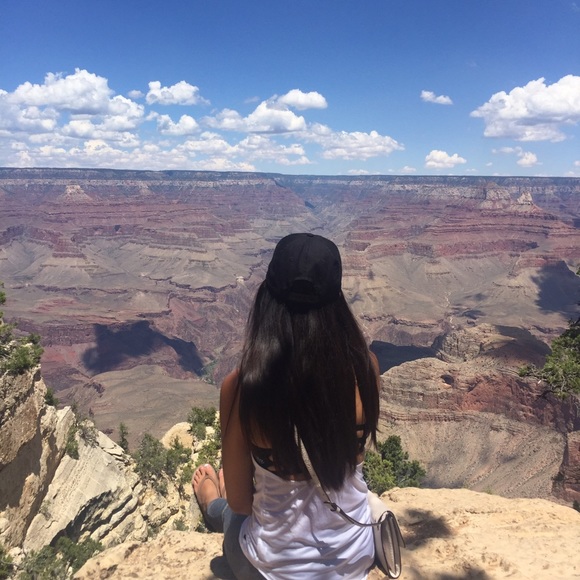 Meet your Posher, Alyssa - Picture 1 of 1