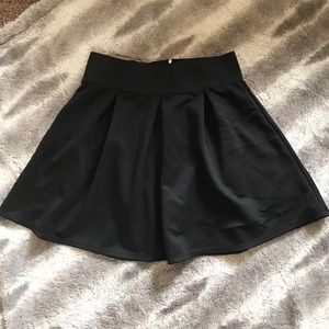 Stretchy skater skirt