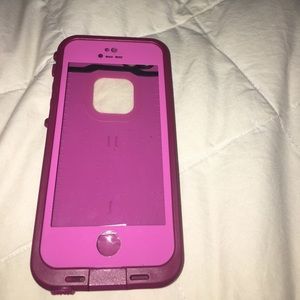 iphone 5/5s Lifeproof pink case