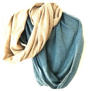 Set of 2 H&M knit scarfs