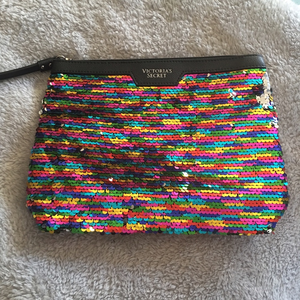 VS make up bag