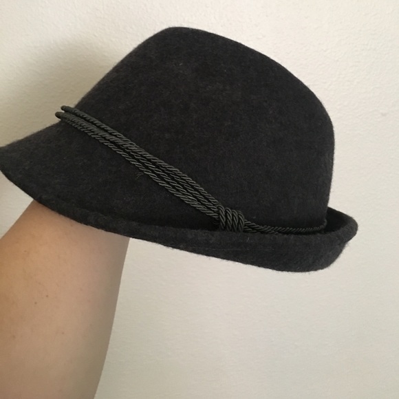 Felt Fedora - Picture 2 of 2