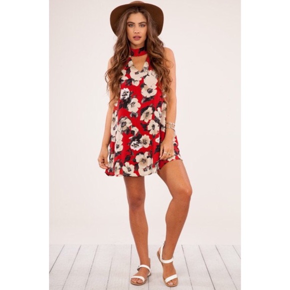 New red floral dress - Picture 3 of 8