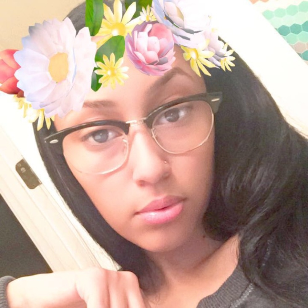 Meet your Posher, Naisha