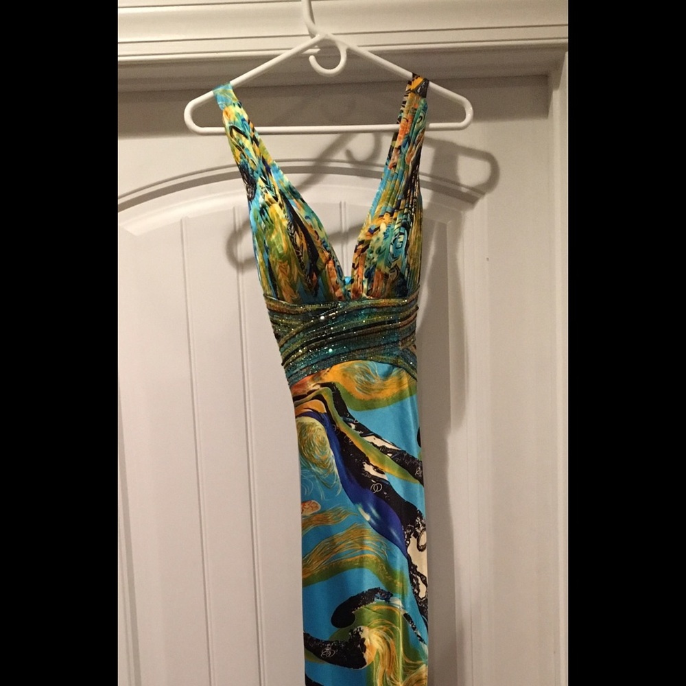 BEYOND Division of Jovani formal gown size 2 - Picture 2 of 7