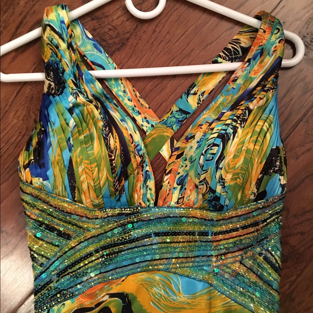 BEYOND Division of Jovani formal gown size 2 - Picture 3 of 7