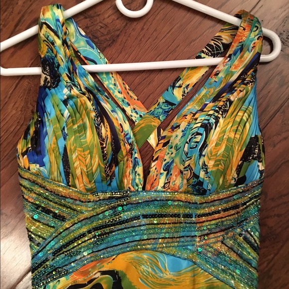 BEYOND Division of Jovani formal gown size 2 - Picture 3 of 7