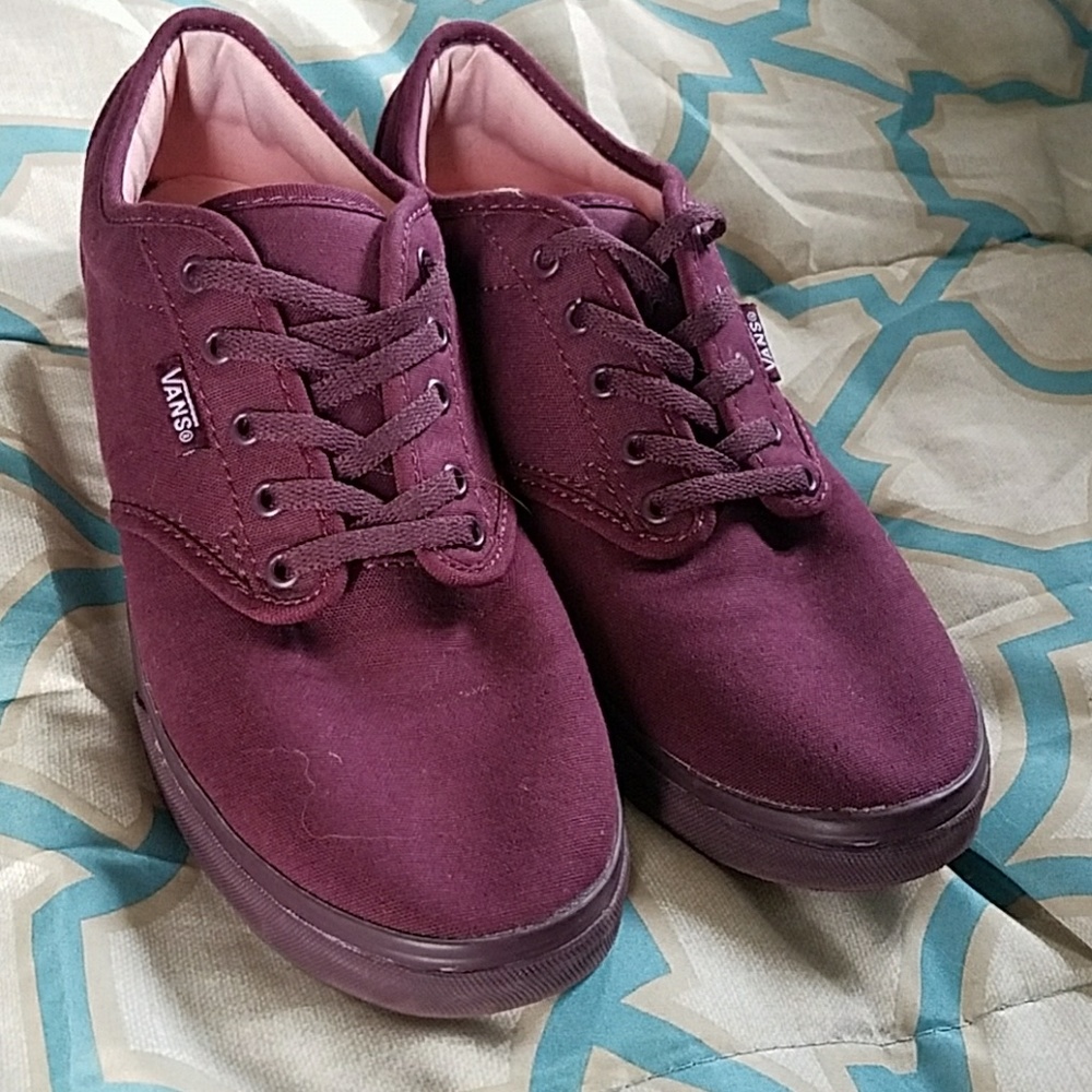 🚫❌Maroon Vans❌🚫 SOLD!