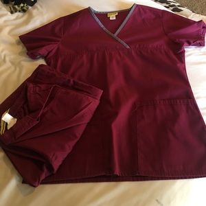 Wonderwink Scrub Set