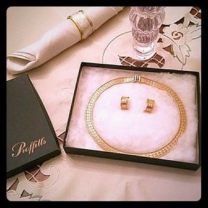 Sak Fifth Avenue-Proffiitt's Necklace& Earring Set