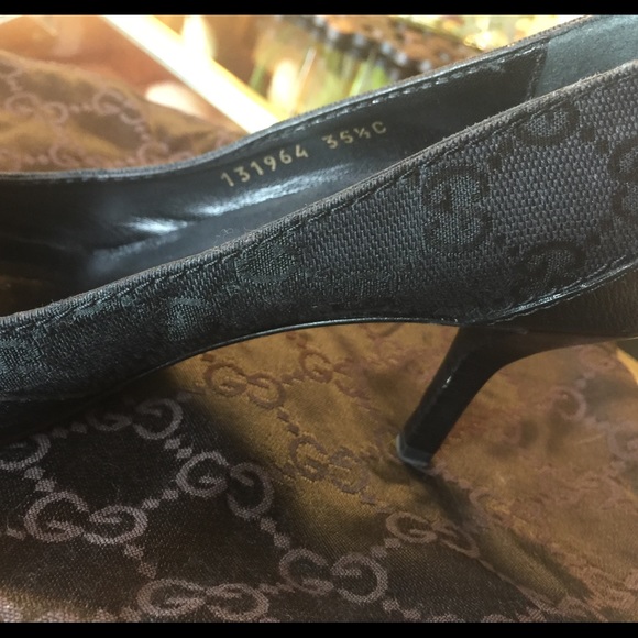 🌸SALE🌷 Authentic Gucci box toe 👠 👠 - Picture 4 of 8