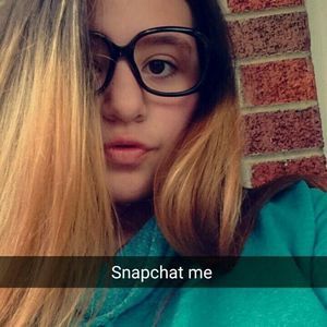 Meet your Posher, Selena