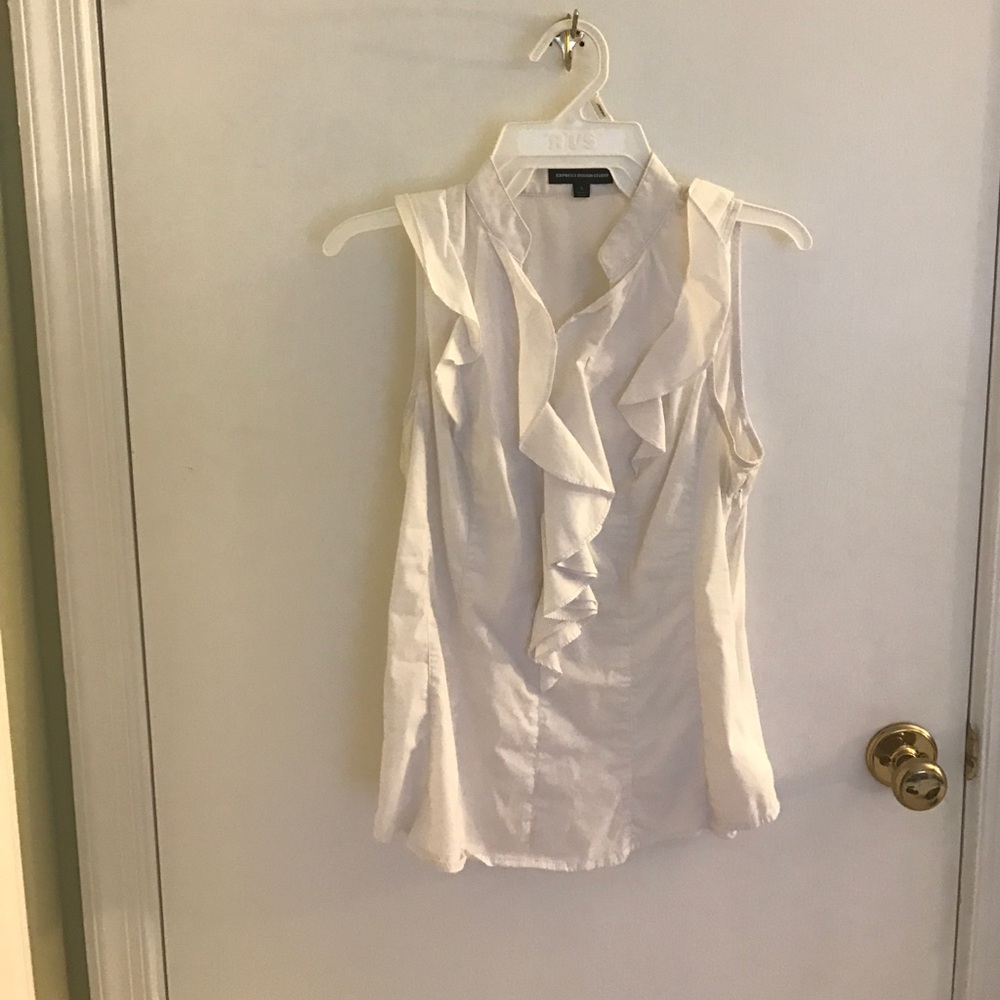 Sleeveless  white top