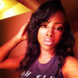 Meet your Posher, Vee