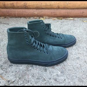 Bnwt authentic uniform 101s