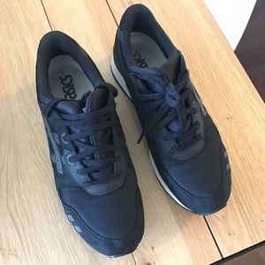 Black Asics Gel Lyte size 10 Men's