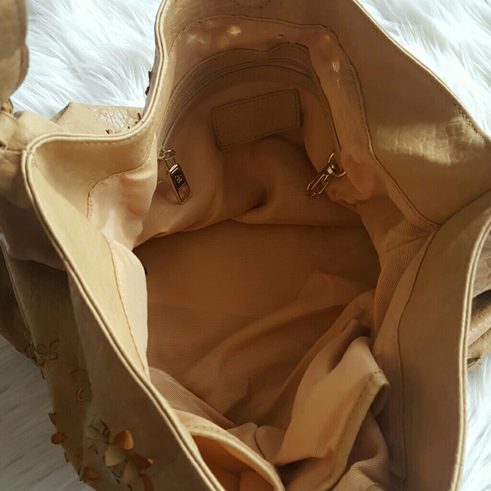 Jessica Simpson Handbag - Picture 3 of 4