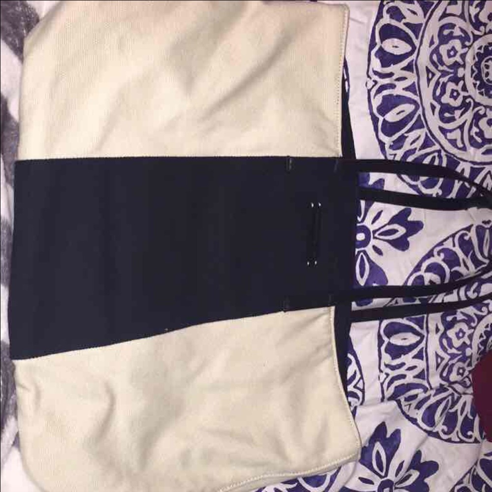 BRAND NEW! Armani Exchange tote bag
