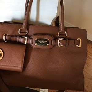 Michael kors hand bag