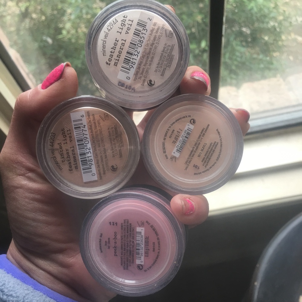 Bare minerals HUGE lot