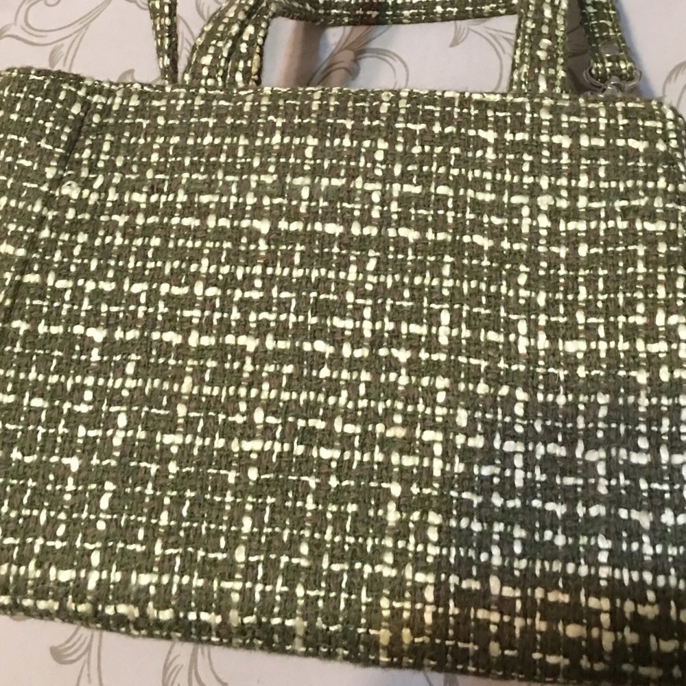 Green and Cream Purse