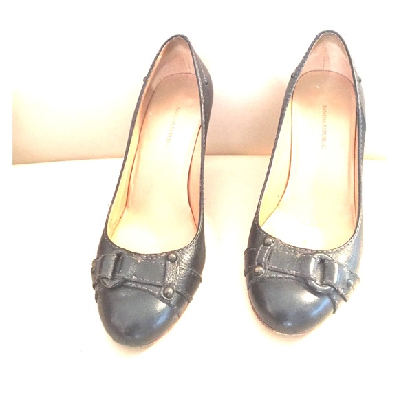 Banana Republic Heels Size 6 Black Prodessional - Picture 1 of 8
