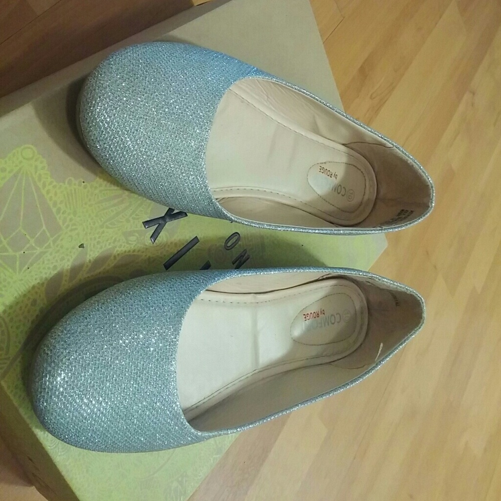 Women Silver Flats