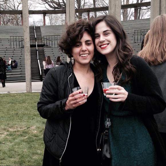 Meet your Posher, Sarah - Picture 1 of 2