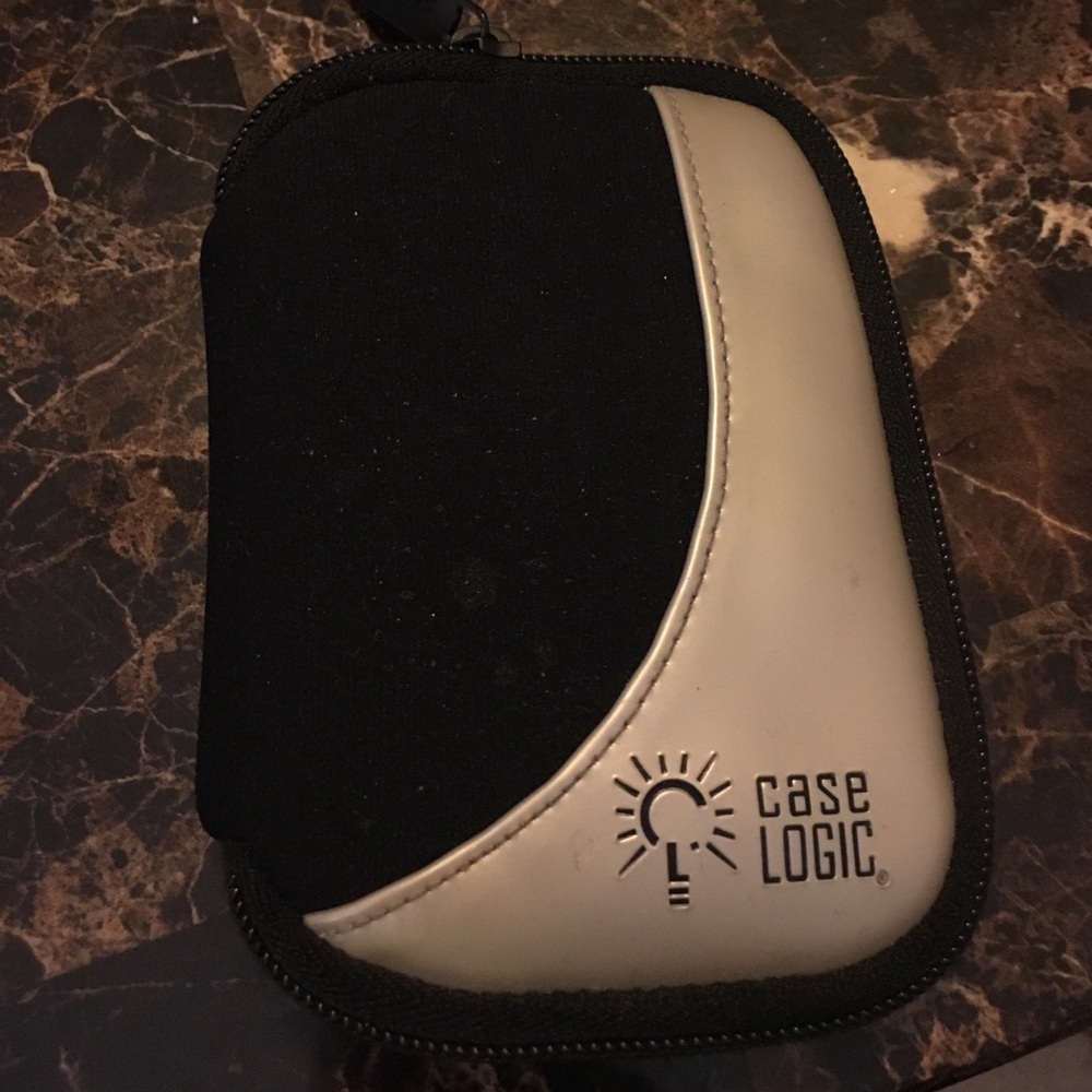 iPad case - Picture 2 of 2