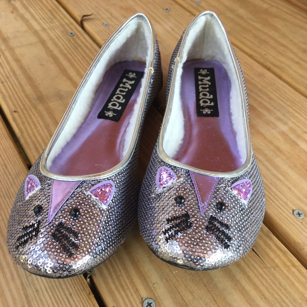 Pretty glittery kitty shoes