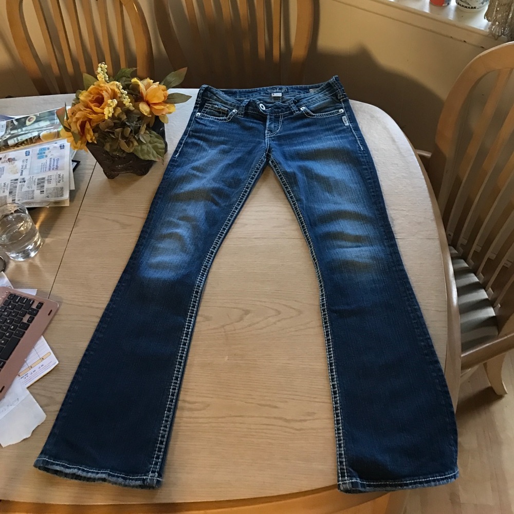 Dark blue silver Tuesday blue jeans