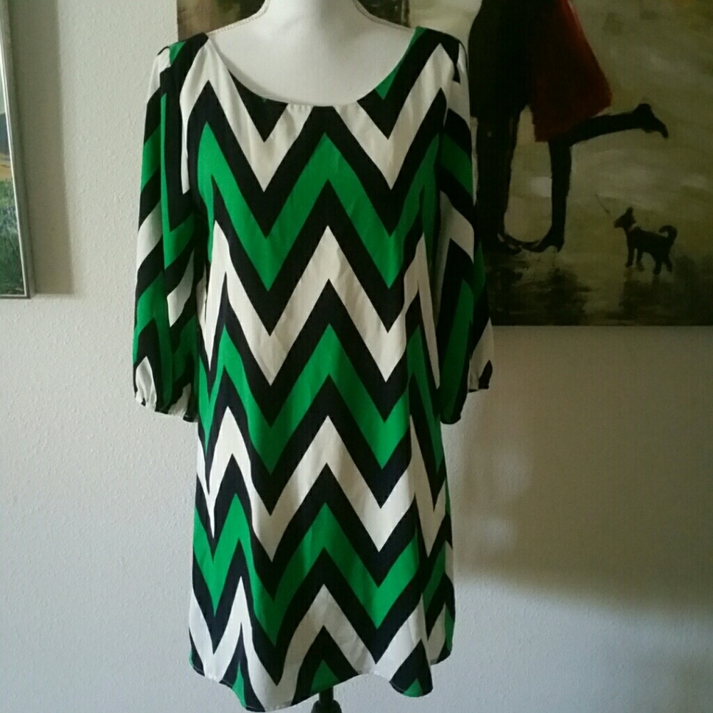 NWOT Navy blue and green chevron dress