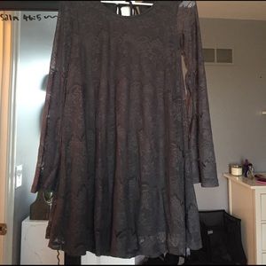 LONG SLEEVE LACE DRESS