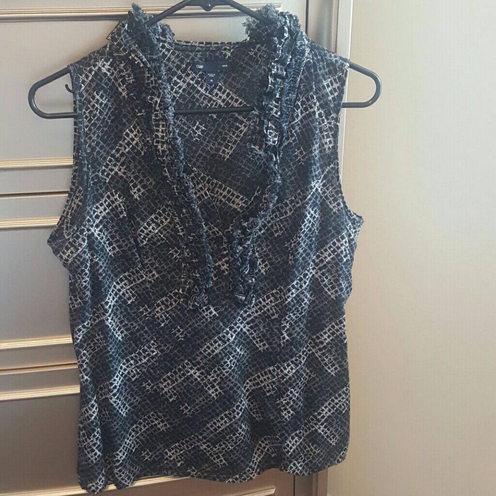 Gap top
