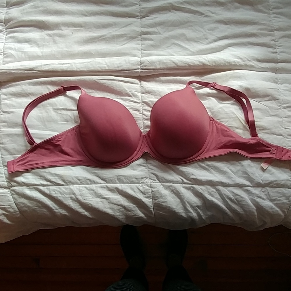 Victoria Secret Wear Everywhere Bra