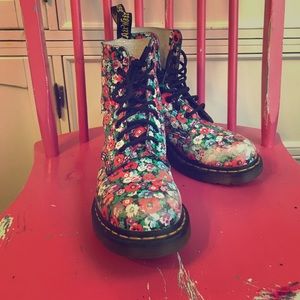 Floral combat boot