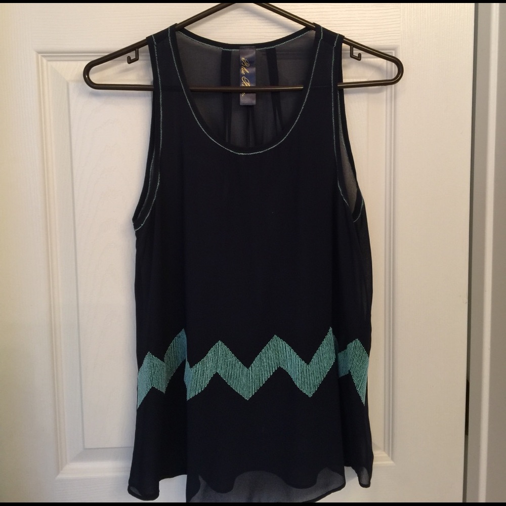 Franchescas Boutique sleeveless blouse