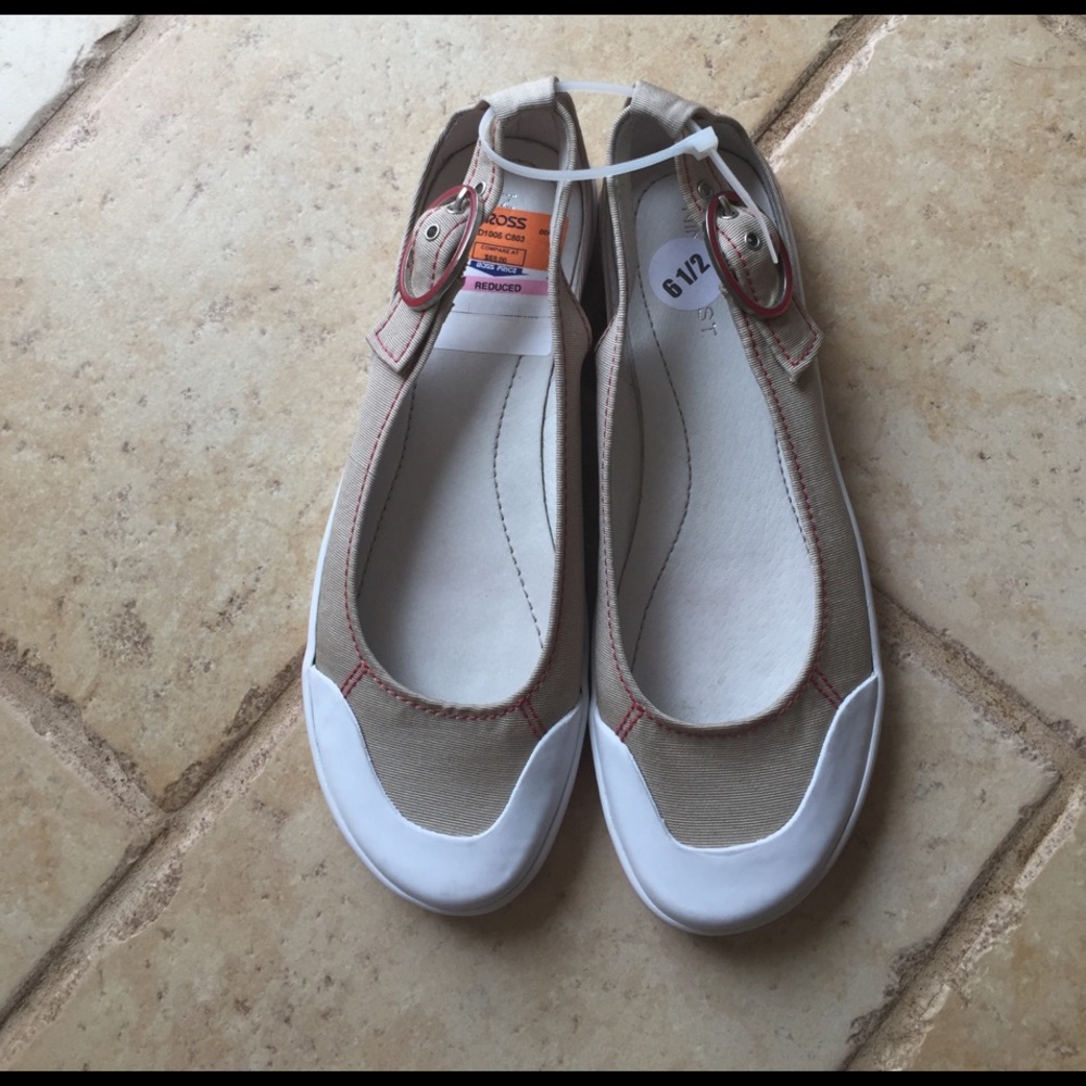 NWT Nine West shoes 6.5