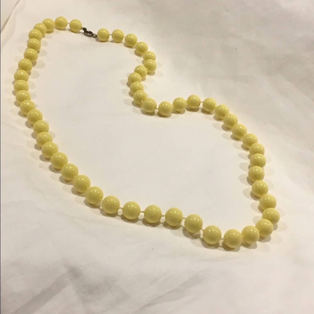 Beautiful Yellow Necklace!