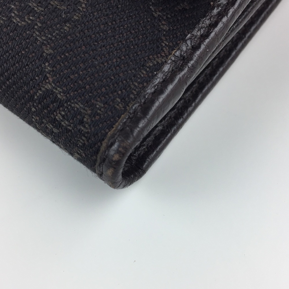 Additional Pictures Authentic Gucci Wallet