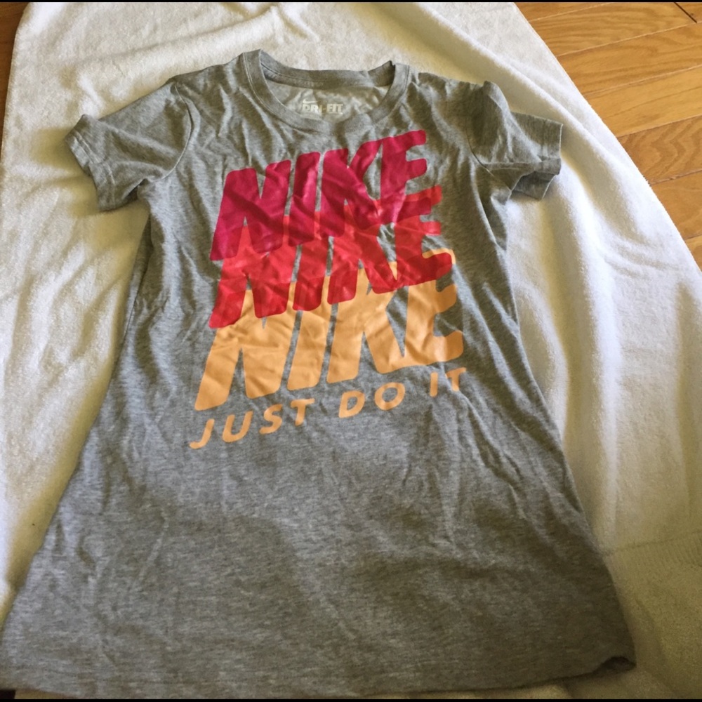 Nike dri fit tee